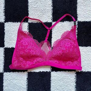 NWT Victoria’s Secret Pink Lace Bralette M